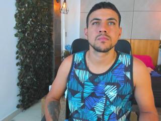 Paul Riveraa webcam model stream image