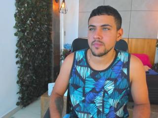 Paul Riveraa webcam model stream image