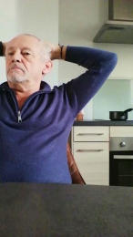 mich42 webcam model stream image