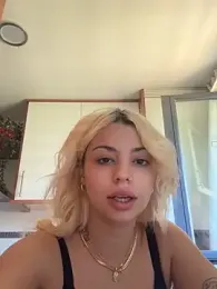 Noeliagglow webcam model stream image