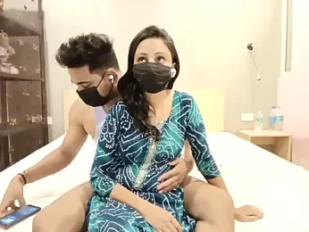 HOTTPOOJAA webcam model stream image