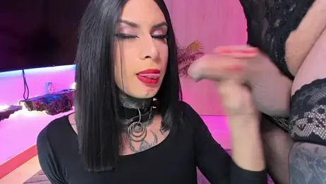 luxyshy webcam model stream image