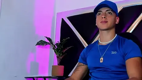 AdriianLopez webcam model stream image