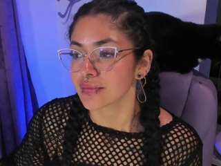 luna-dubois webcam model stream image