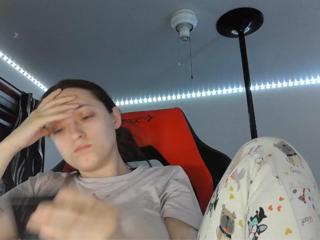 Bambi Bi webcam model stream image