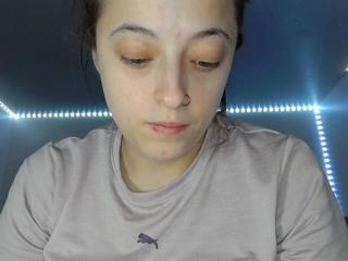 Bambi Bi webcam flirt4free model stream image