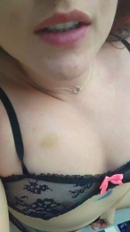 Lunamoonx webcam model stream image