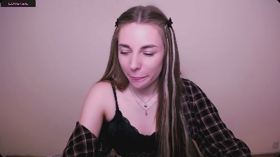 MiaTeps_ webcam model stream image