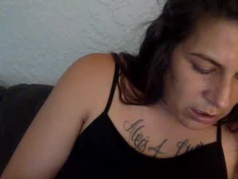 milfsfreaky69 webcam model stream image