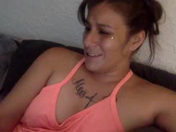 milfsfreaky69 webcam model stream image