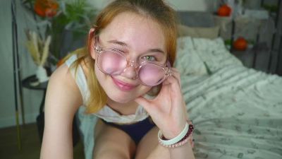 JanetOliveri webcam cam4 model stream image