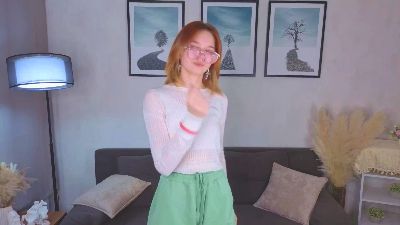 JanetOliveri webcam model stream image