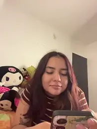 Ema_kraus webcam model stream image