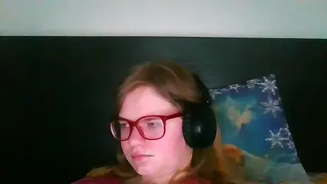 Moonolighta webcam model stream image