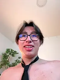 SrLuis18 webcam model stream image