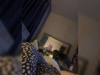 JullietteLatte webcam model stream image