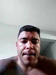 reidosuco webcam stripchat model stream image