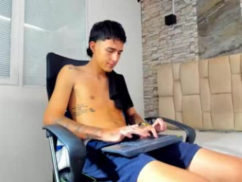 xander_owen webcam model stream image