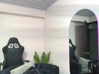 Paige Star webcam model stream image