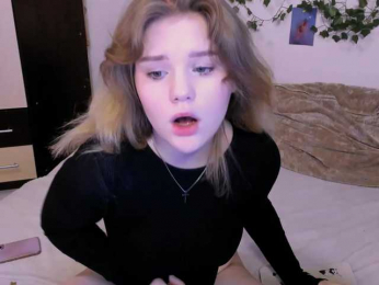 Moon_rabbit0 webcam model stream image