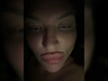 Mollekiss webcam model stream image