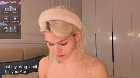 MyApril webcam model stream image