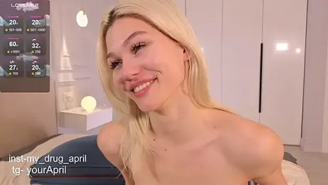 MyApril webcam model stream image