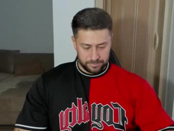 trentwest_ webcam model stream image