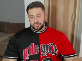 trentwest_ webcam model stream image