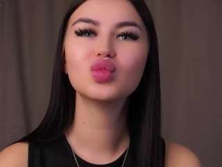 jeneluc webcam model stream image