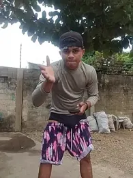 HOTRAINYGOLDEN webcam model stream image