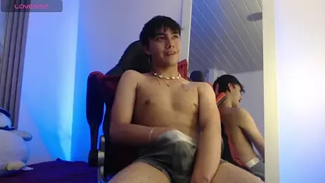 Noah_Slim webcam model stream image