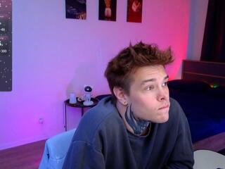 Darren Willson webcam model stream image