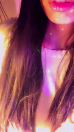Aloneathome22 webcam model stream image