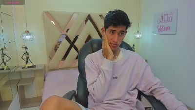 Fer_Phoenix webcam model stream image