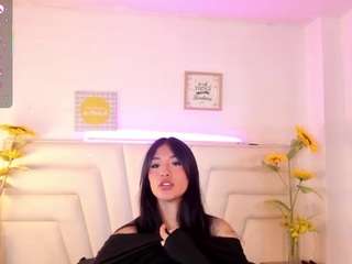 evangeelin-hills webcam model stream image