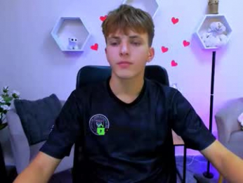 travis_wolf_ webcam model stream image