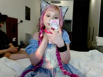 Usagi-Blush webcam model stream image