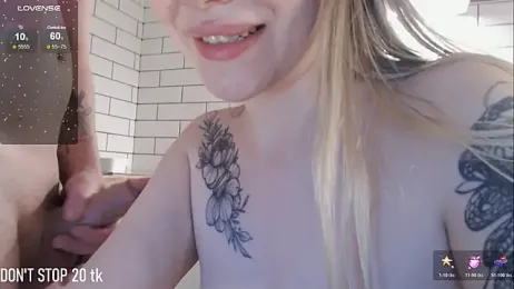 MikeXEmilia webcam model stream image