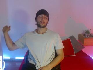 Zyon Benet webcam model stream image