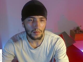 Zyon Benet webcam model stream image