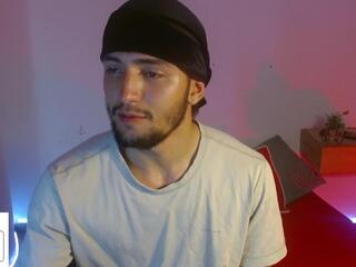 Zyon Benet webcam model stream image
