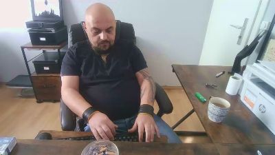 maseratibear webcam model stream image