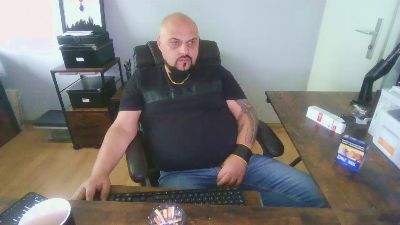 maseratibear webcam model stream image