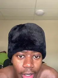 yourboyMelo webcam stripchat model stream image