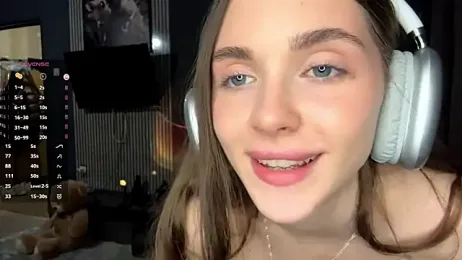 Veluxe webcam model stream image