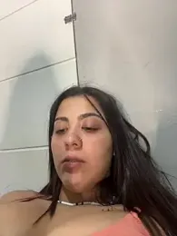 Lindagatha webcam model stream image