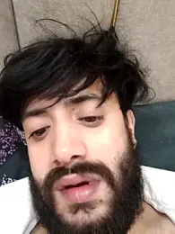 Yourshubby webcam model stream image