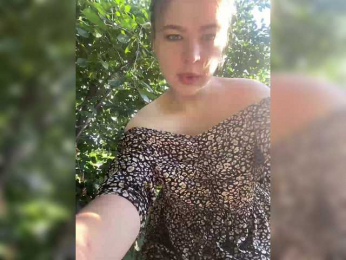 LilianLovee webcam model stream image