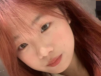 LouisMaeve webcam model stream image